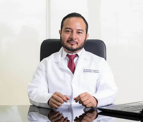 Dr. Esteban Castro Médico traumatólogo ortopedista en Guadalajara